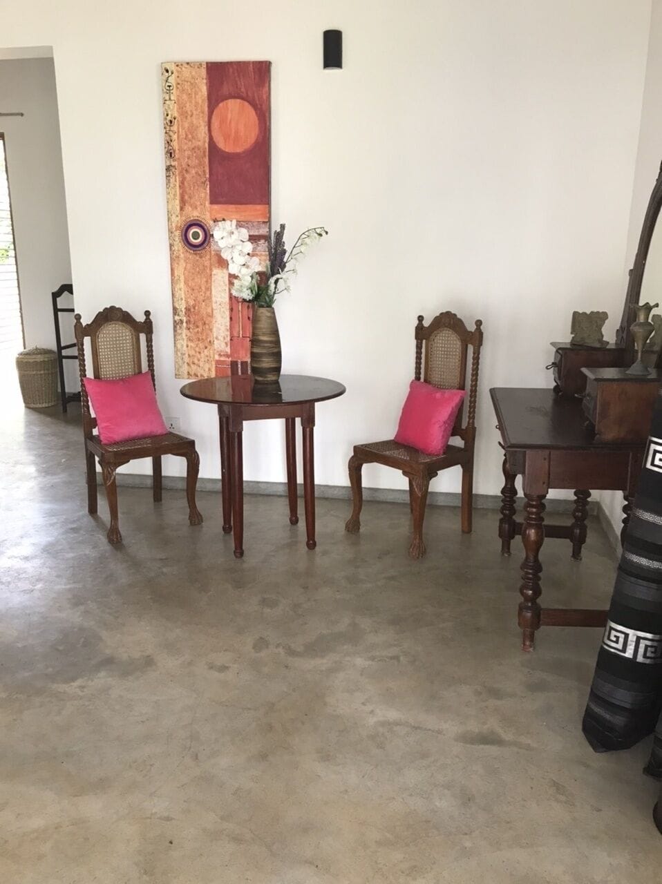 Deluxe Double Room | Living area