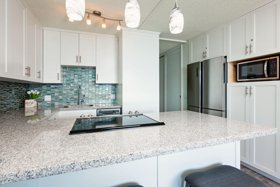  Modern design meets vibrant tiles, perfect for culinary adventures!