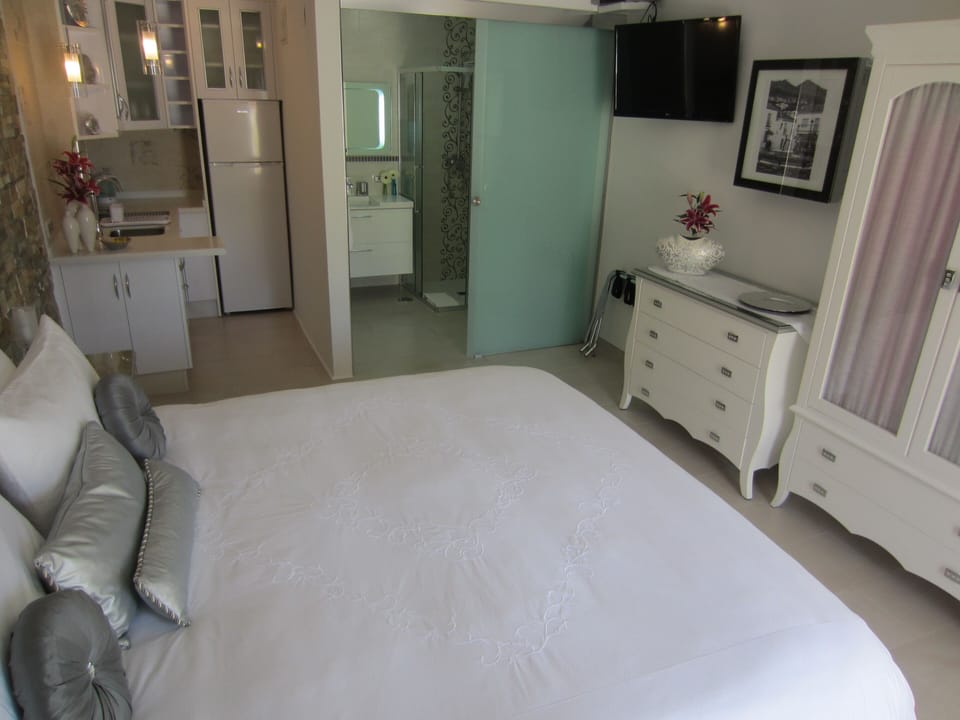 Enjoy the ambiance of Casa Del Sol 