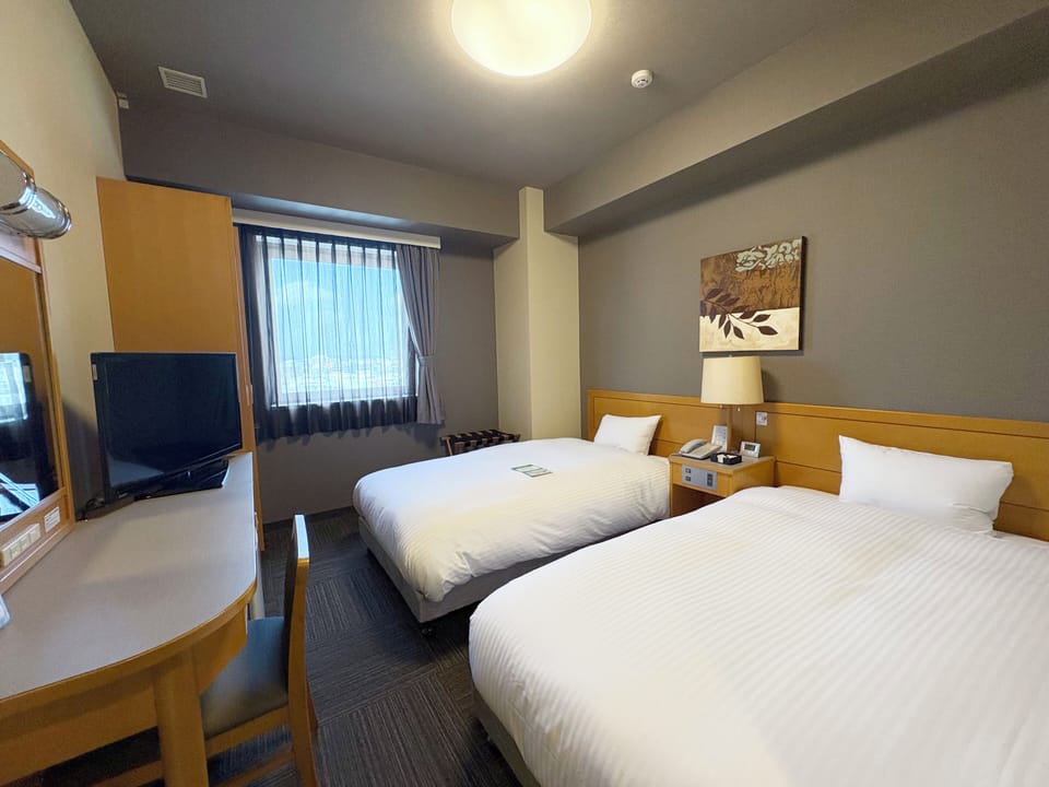 Twin Room, Smoking Heated Tobacco Only | 1 bedroom, in-room safe, desk, WiFi (free)