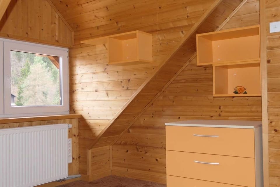 Room (Brunko 4) | Living area | TV