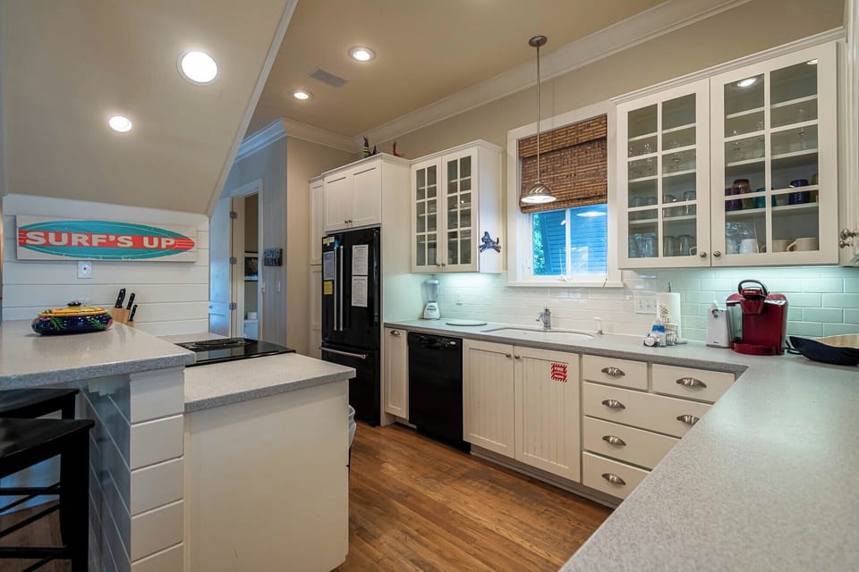 Kitchen (2), Powder Room