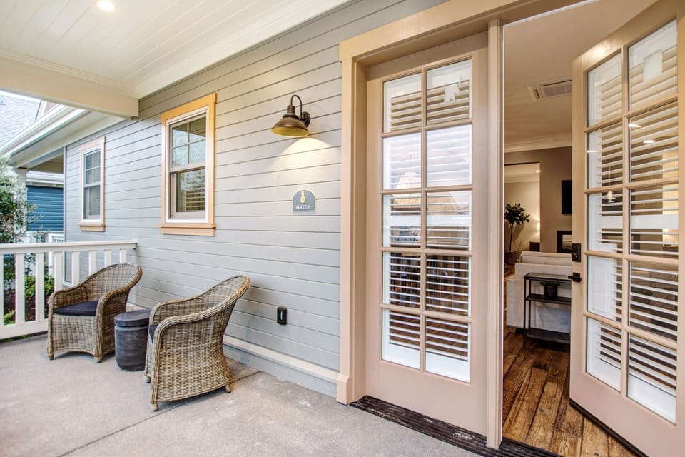 Private Entrance/Patio with BBQ