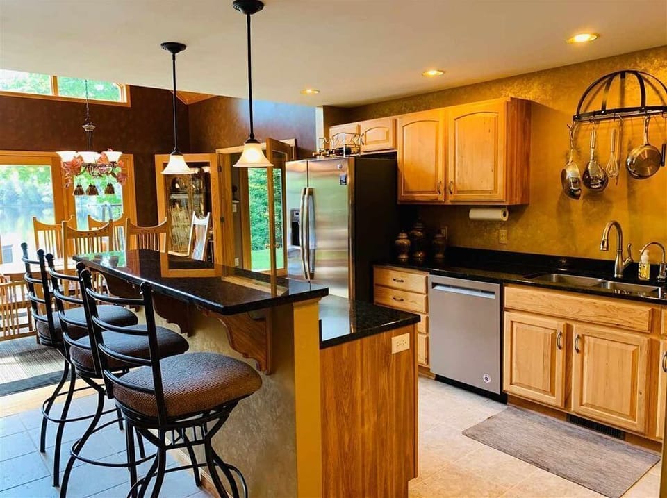 kitchen bar