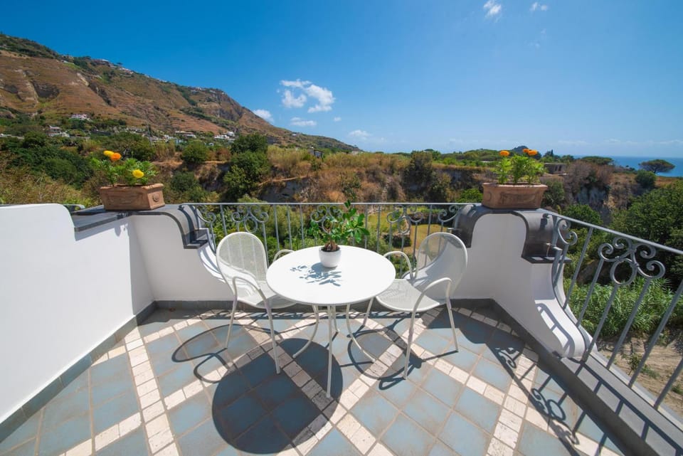 Junior Suite | Balcony