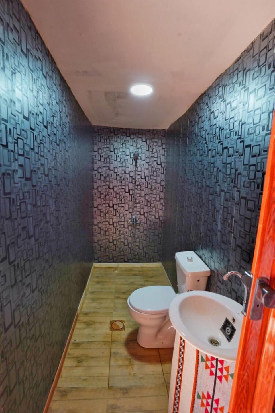 Shower, towels