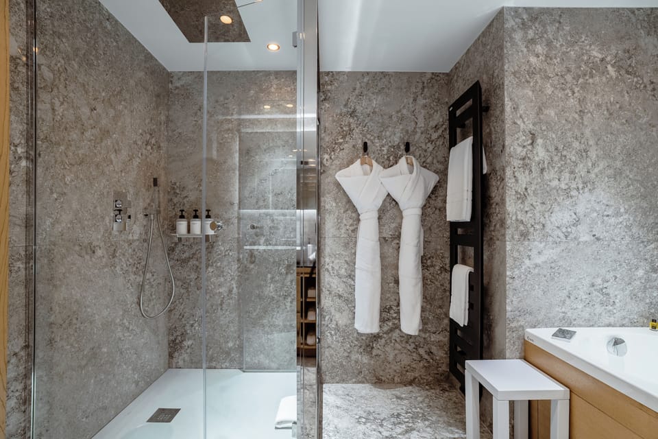 Suite (Annapurna) | Bathroom | Hair dryer, towels, soap, shampoo