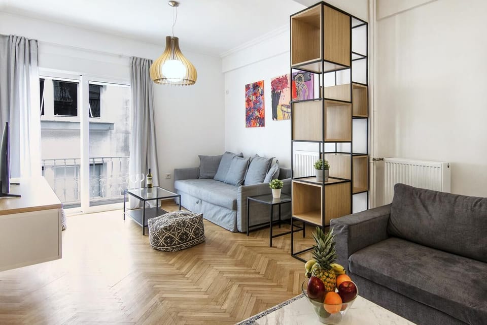 Apartment | Living area | Flat-screen TV