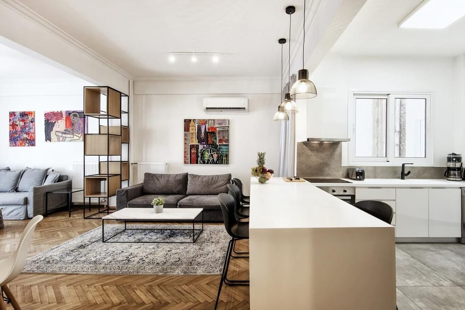 Apartment | Living area | Flat-screen TV