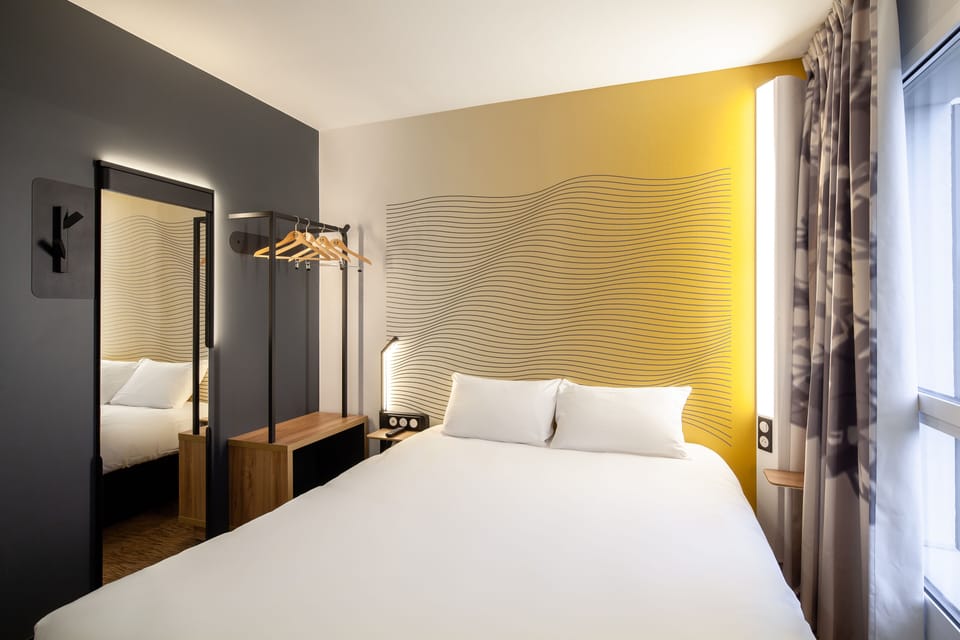 Double Room | Desk, soundproofing, free WiFi, bed sheets