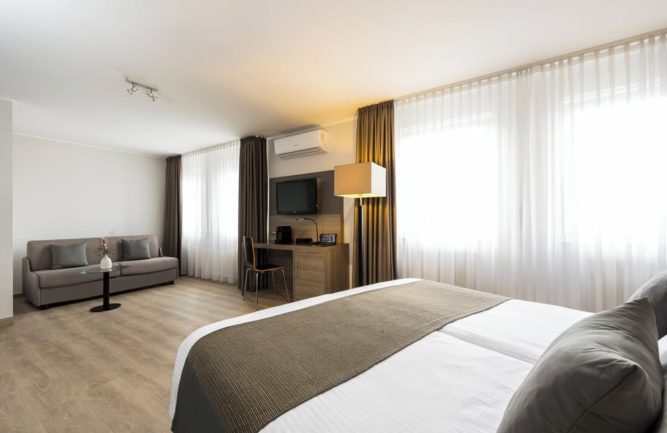 In-room safe, desk, laptop workspace, iron/ironing board