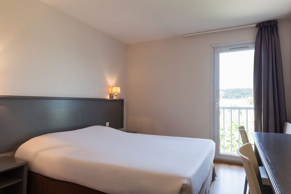 Standard Double Room | Desk, soundproofing, free cribs/infant beds, free WiFi