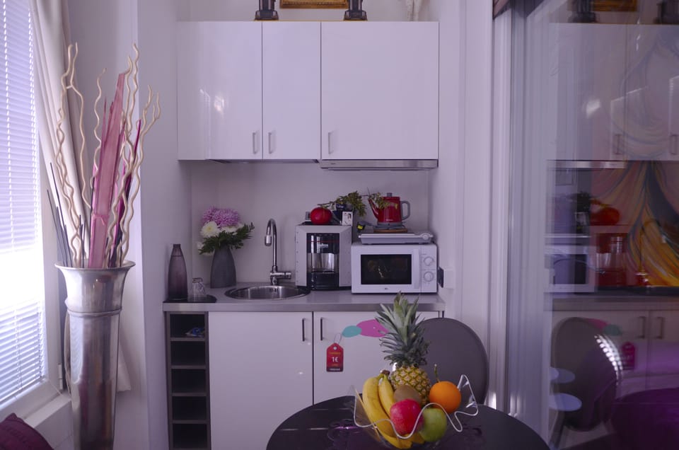 Superior Double Room, 1 Double Bed, Balcony, Garden View | Private kitchenette | Microwave, espresso maker, cookware/dishes/utensils
