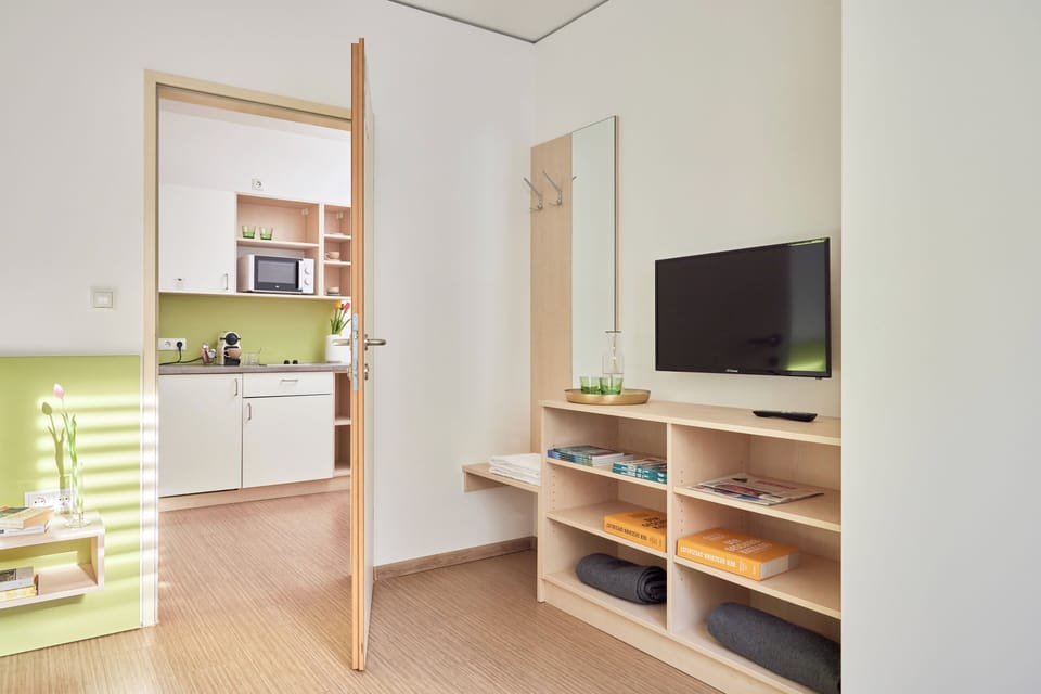 Standard Apartment, 2 Bedrooms | Hypo-allergenic bedding, desk, free WiFi, bed sheets