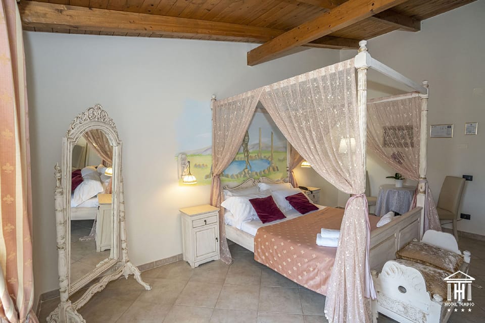 Junior Suite | In-room safe, desk, soundproofing, WiFi (free)
