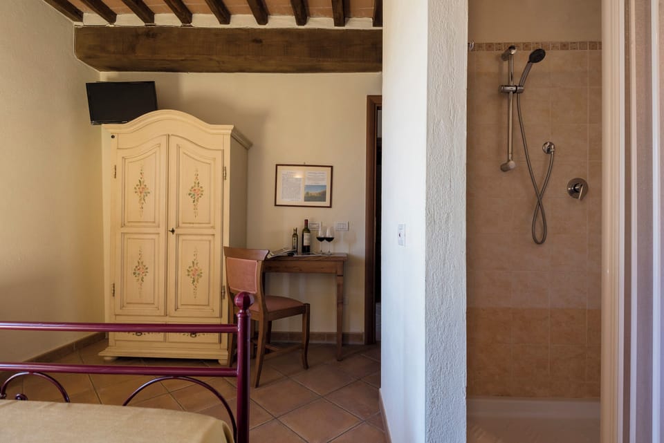 Double Room | Bathroom | Shower, hair dryer, towels, soap