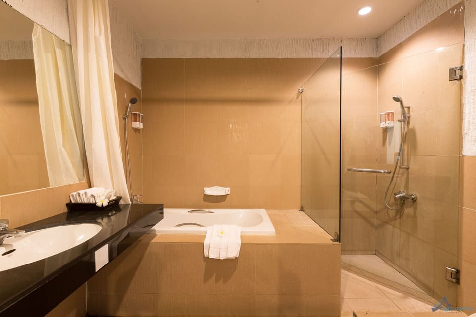 Krabi Aquamarine Resort - SHA Extra Plus Hotel in Krabi Changwat
