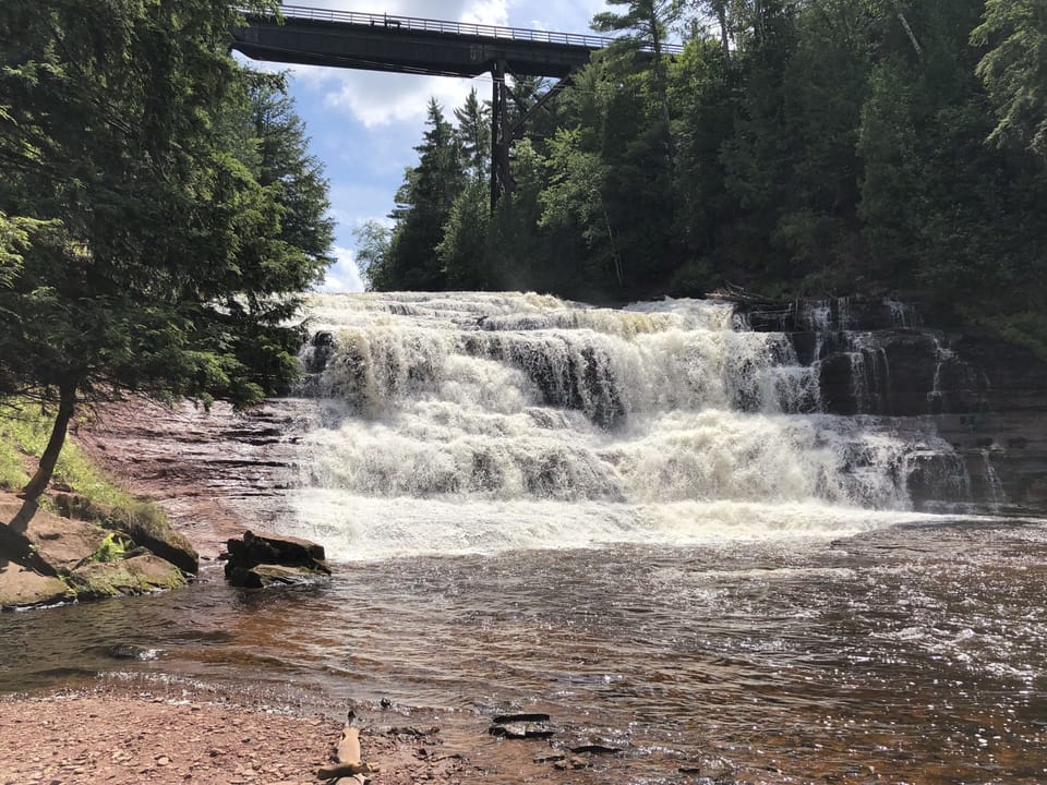 Bond Falls