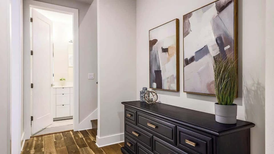 The hallway on the 2nd level