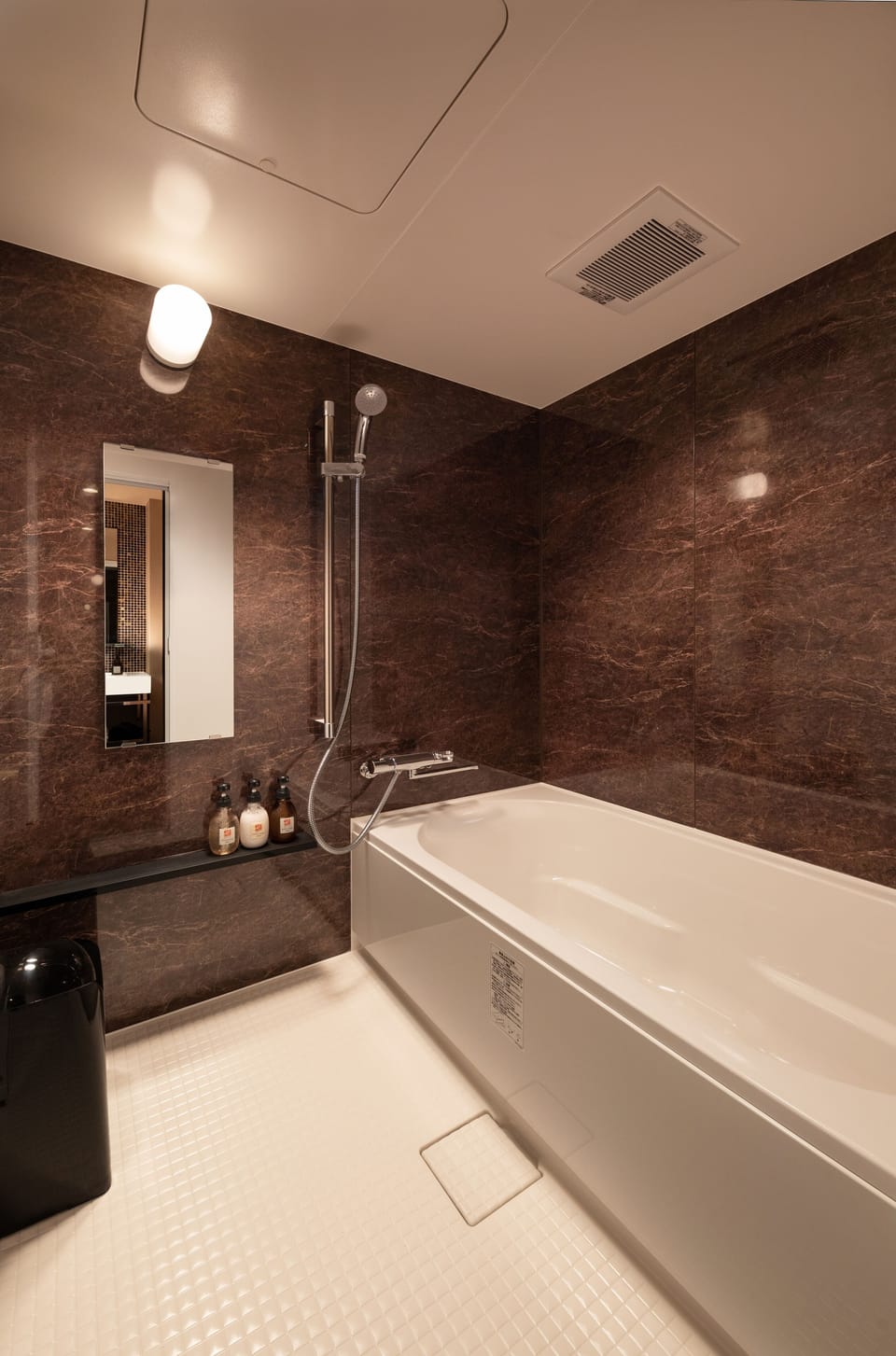 Japanese Western Style Room with Kitchenette | Bathroom | Combined shower/tub, free toiletries, hair dryer, electronic bidet