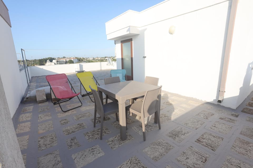 House | Outdoor dining