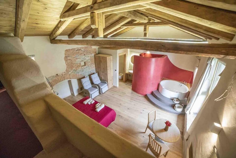 Superior Suite | Soundproofing, free WiFi, bed sheets
