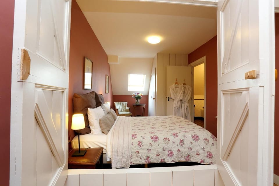 1 bedroom, down comforters, in-room safe, blackout drapes