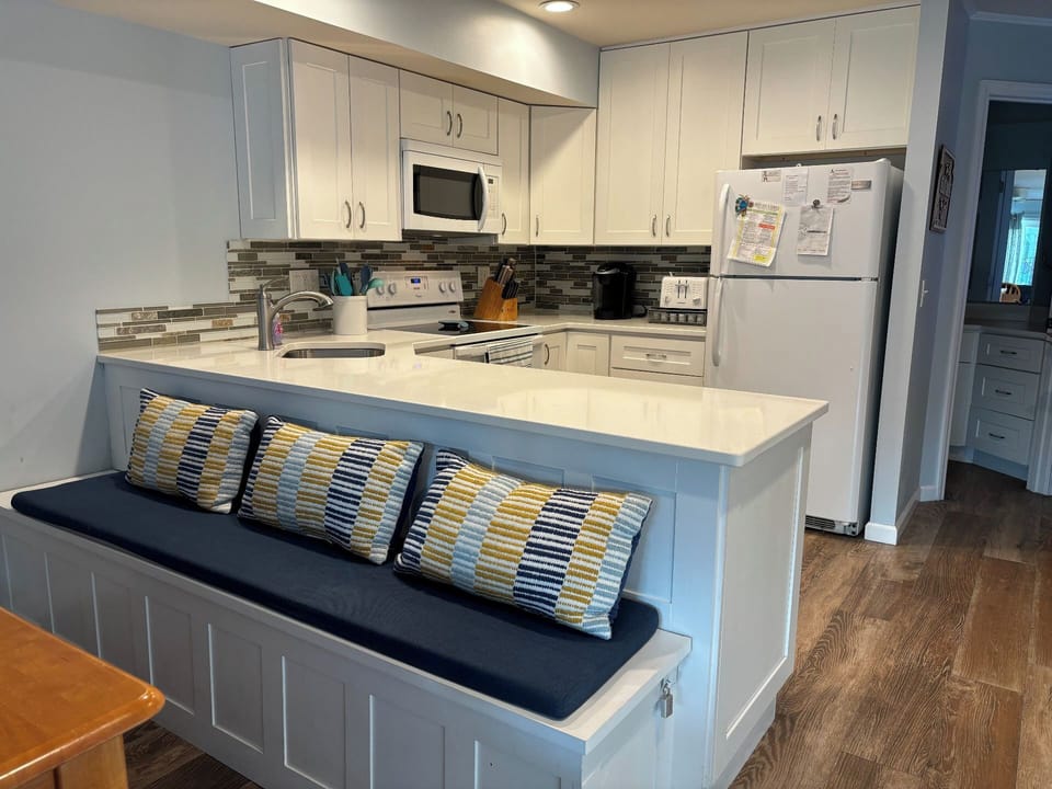 Kitchen with bench for kitchen seating