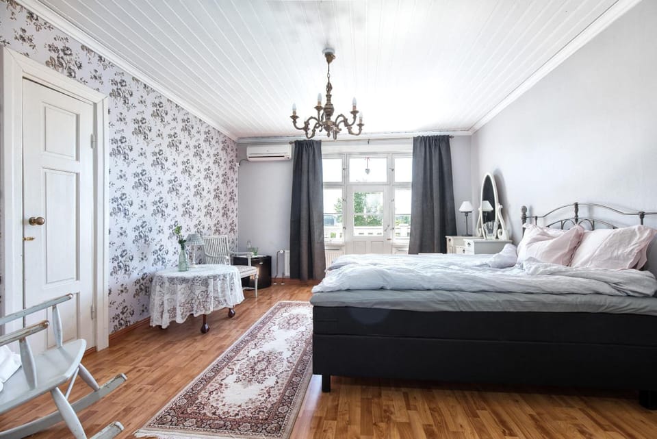 Premium bedding, down comforters, individually decorated