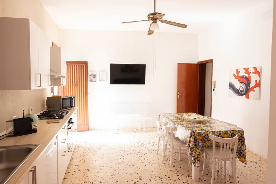 Apartment, 3 Bedrooms | Private kitchen | Full-size fridge, oven, stovetop, dishwasher