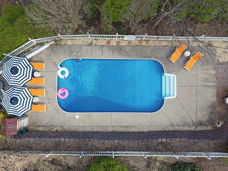 [Pool] Relax under the sun with the home's pool loungers. Floaties also available!