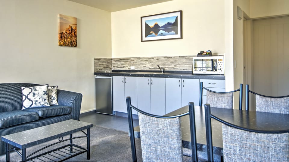 Family Apartment, Lake View | Private kitchen | Fridge, microwave, stovetop, coffee/tea maker