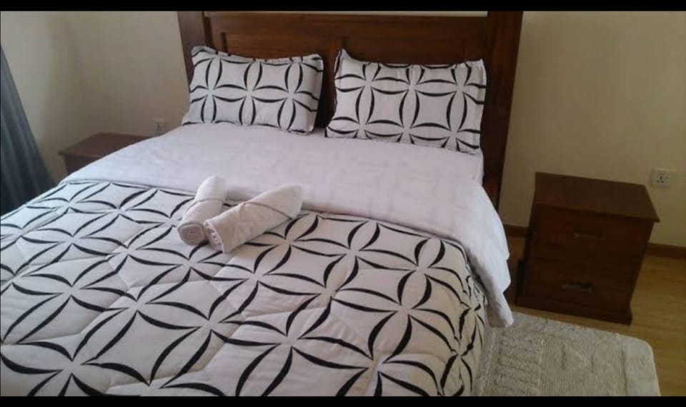 Double Room | Desk, iron/ironing board, free WiFi, bed sheets