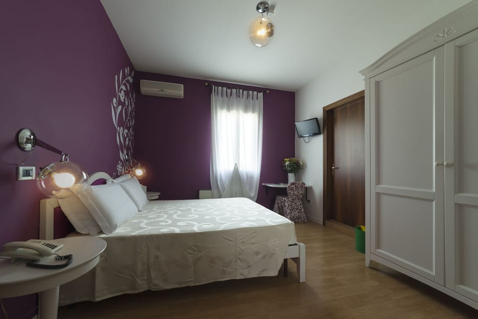 Superior Double Room Single Use, Private Bathroom | Premium bedding, memory foam beds, in-room safe, individually decorated