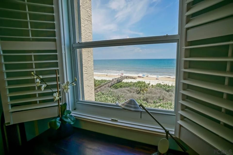Write the great American novel at the master bedroom desk.  Or daydream...