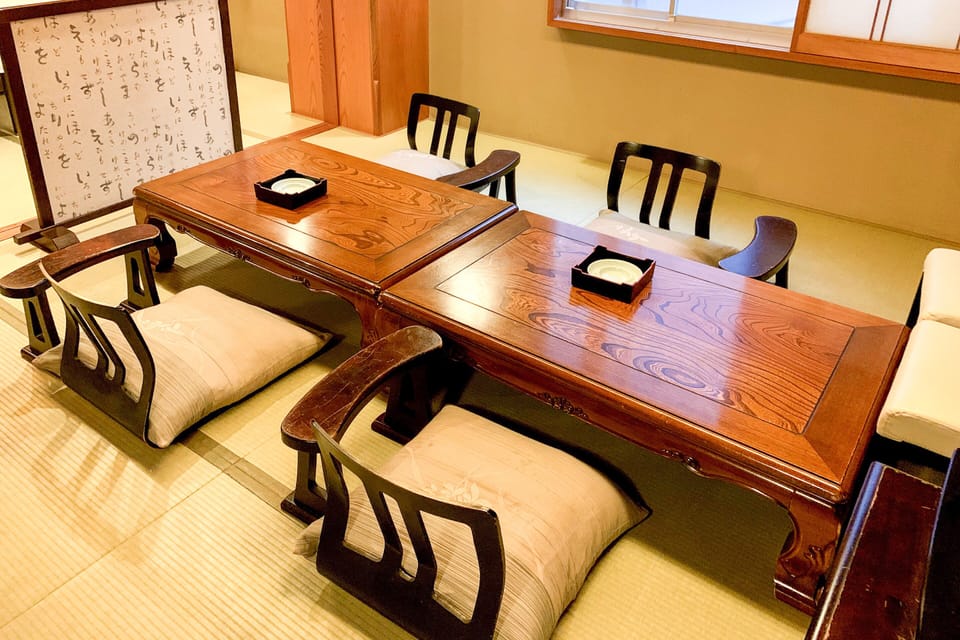 Japanese Room, Shared Washroom, Family | WiFi (free), bed sheets