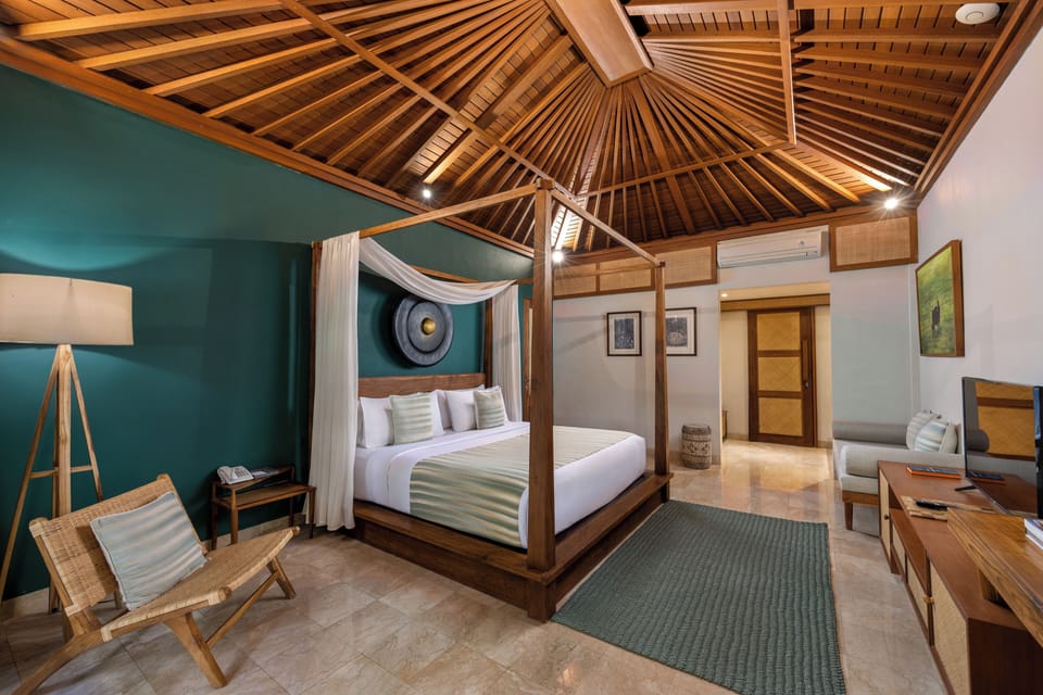 Standard Villa | Minibar, in-room safe, desk, iron/ironing board