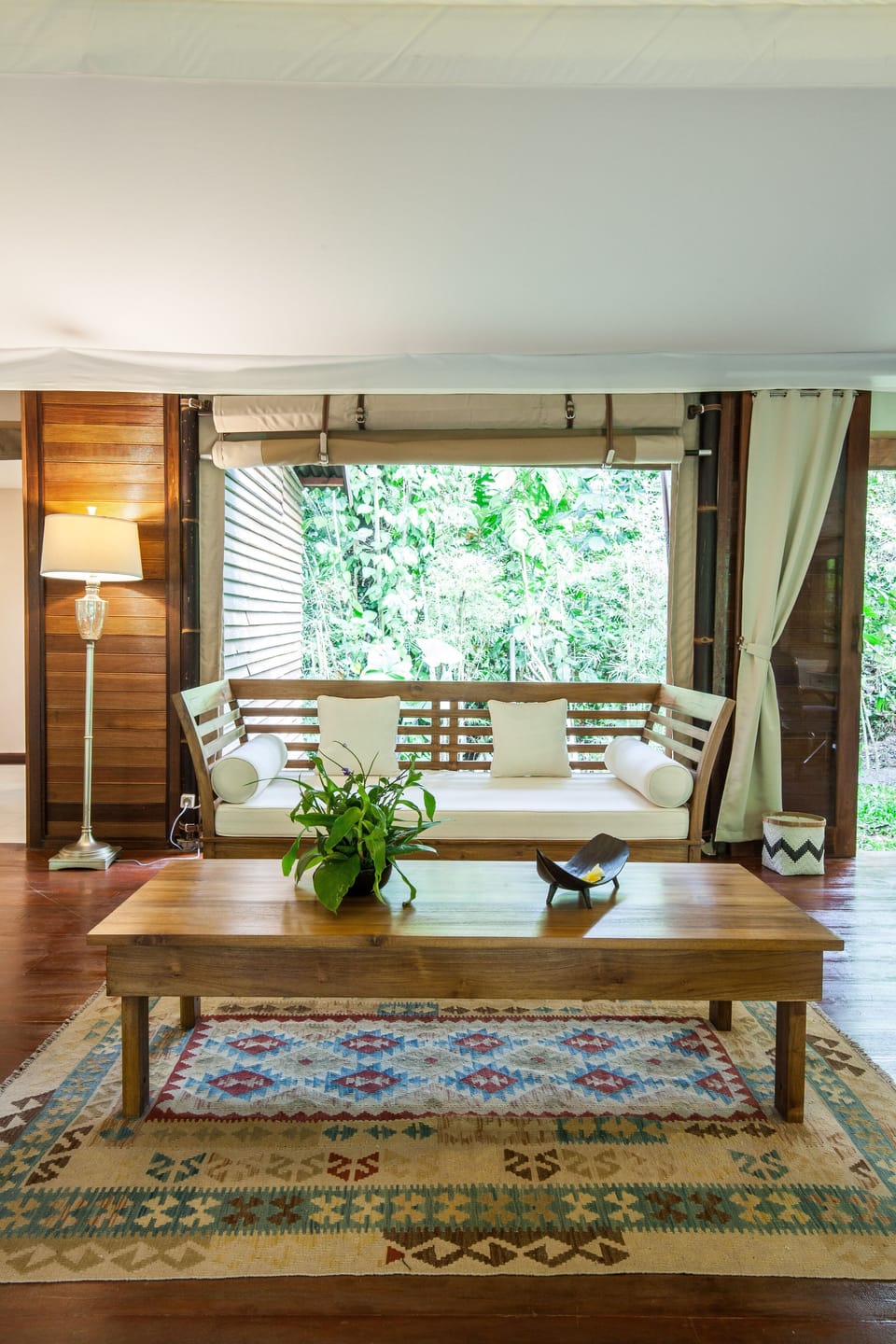 Royal Suite Tent | Living room