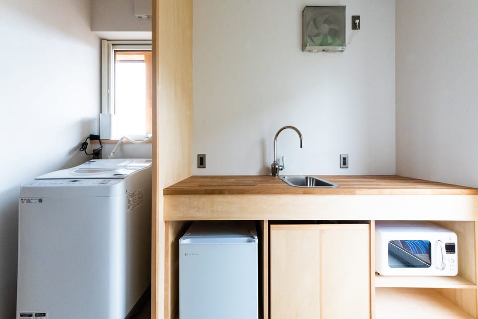 Shared fridge, shared microwave