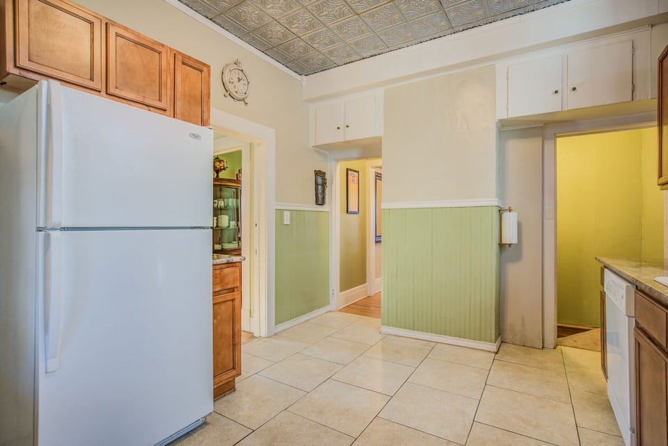 House (5 Bedrooms) | 5 bedrooms, premium bedding, down comforters, individually decorated