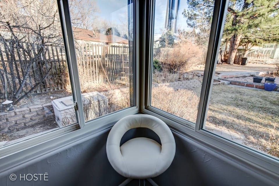 House (3 Bedrooms) | 3 bedrooms, premium bedding, down comforters, laptop workspace