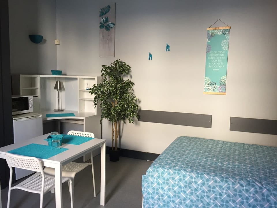 Double Room (Carpe Diem) | Minibar, individually decorated, individually furnished, soundproofing