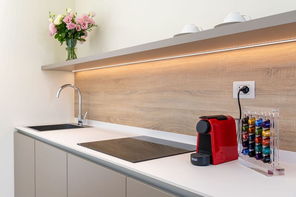 Junior Studio Suite | Living area | 50-inch Smart TV with digital channels, TV