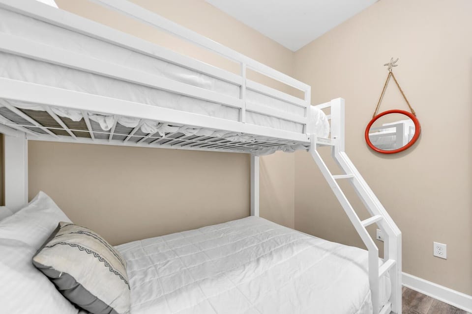 Bunk room