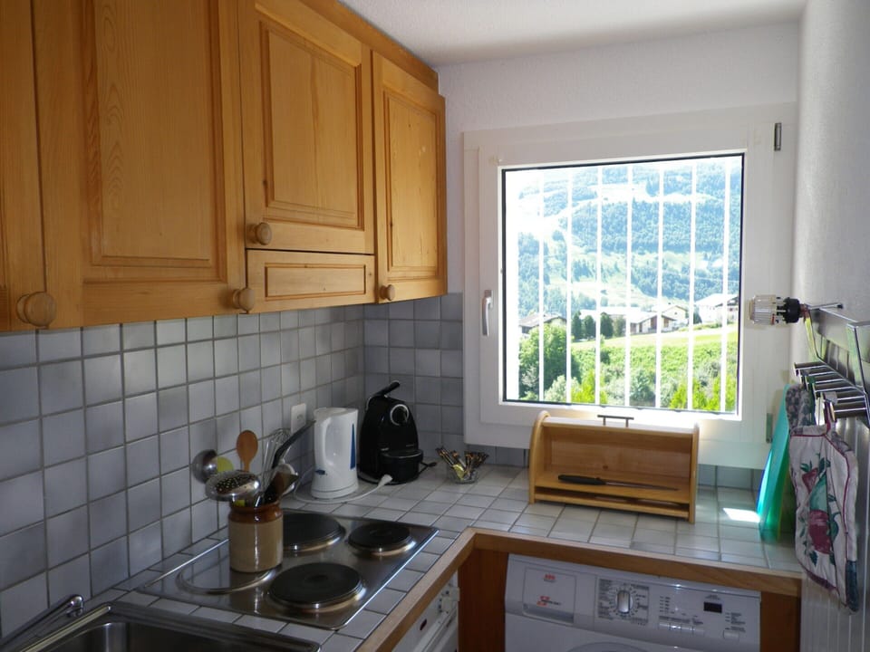 Apartment | Private kitchen | Stovetop, electric kettle