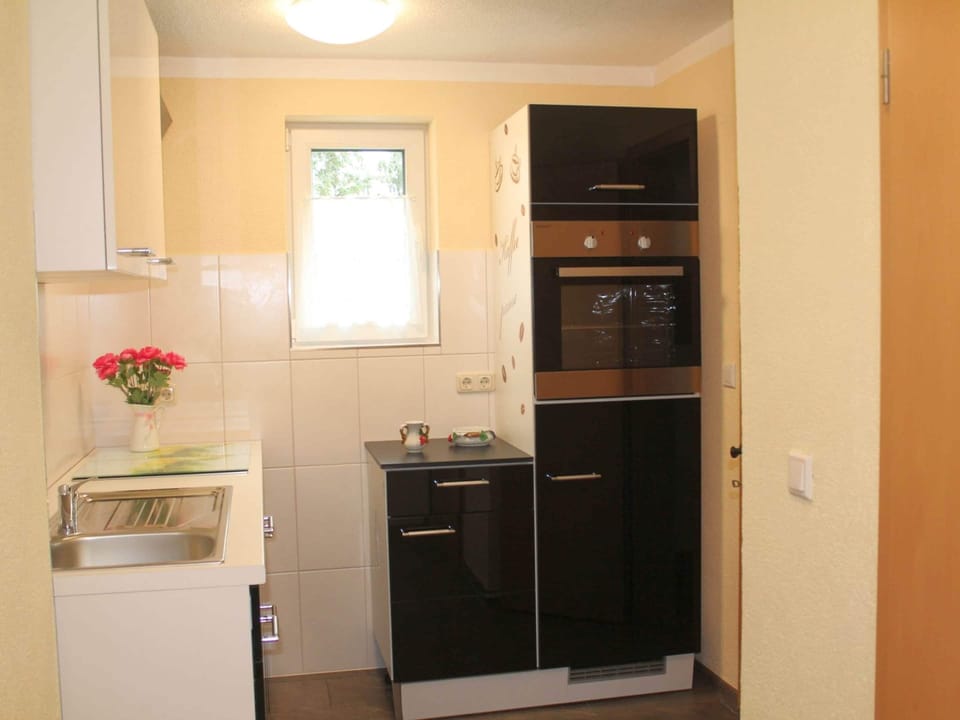 Bungalow | Private kitchen | Highchair