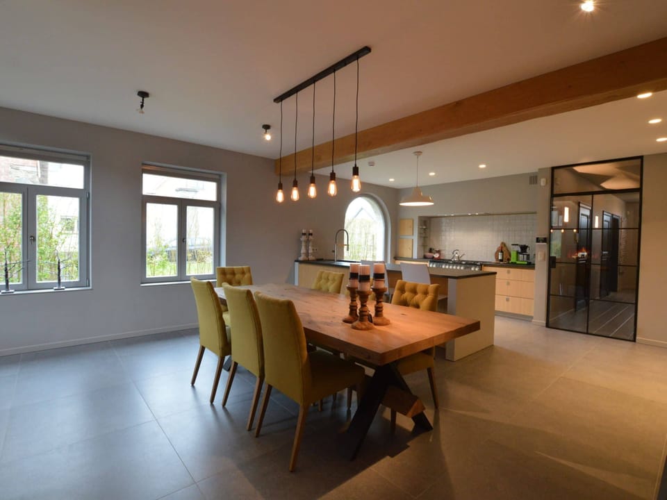 House | Dining