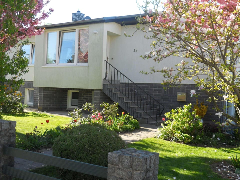 Apartment | Garden