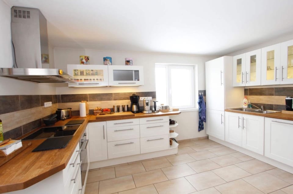 House | Private kitchen | Highchair