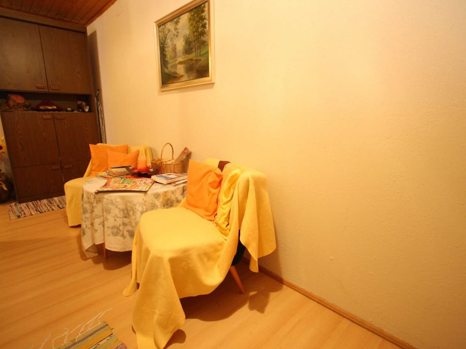 Apartment | Dining